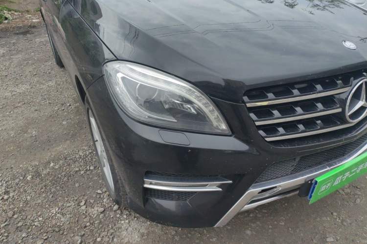 Used Mercedes-Benz M-Class 2014 ML 320 4MATIC Right Front Headlight