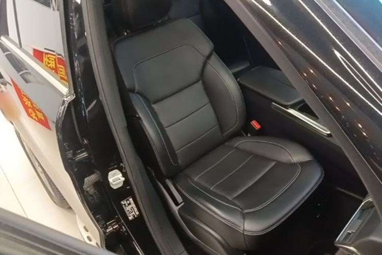Used Mercedes-Benz M-Class 2014 ML 320 4MATIC Right Front Seat