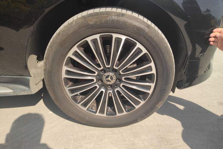 Used Mercedes-Benz M-Class 2014 ML 400 4MATIC Luxury Model Right Front Wheel Hub