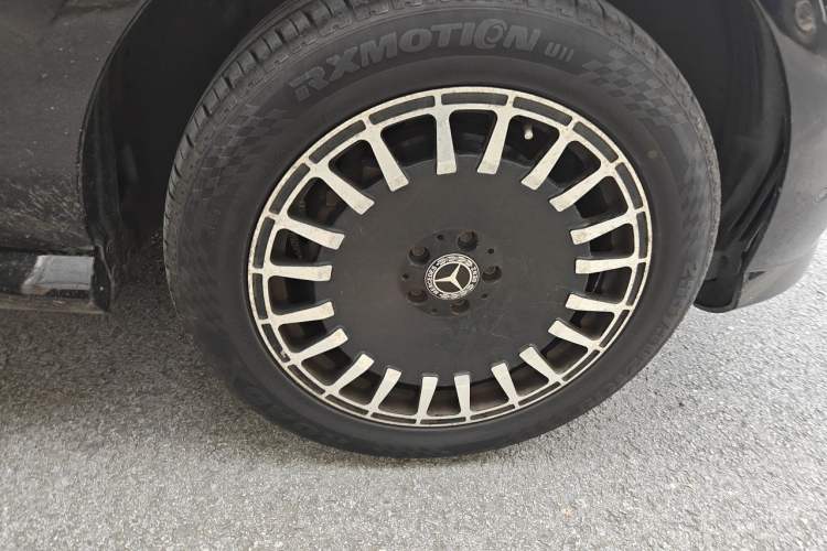 Used Mercedes-Benz M-Class 2014 ML 400 4MATIC Dynamic Model Right Front Wheel Hub