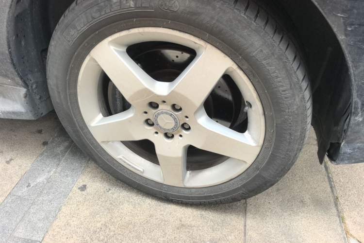 Used Mercedes-Benz M-Class 2014 ML 400 4MATIC Luxury Model Right Front Wheel Hub