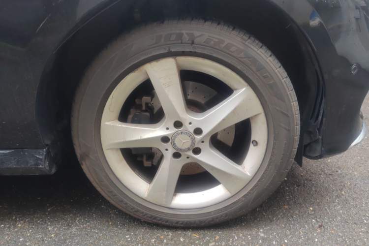 Used Mercedes-Benz M-Class 2014 ML 400 4MATIC Dynamic Model Right Front Wheel Hub