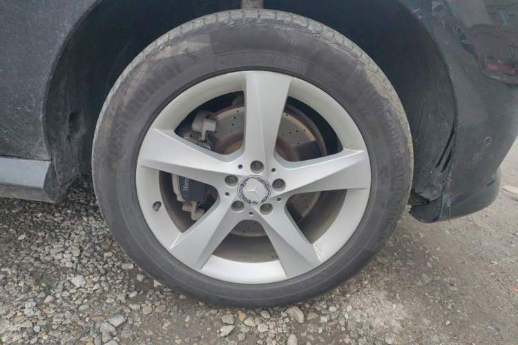 Used Mercedes-Benz M-Class 2014 ML 320 4MATIC Right Front Wheel Hub