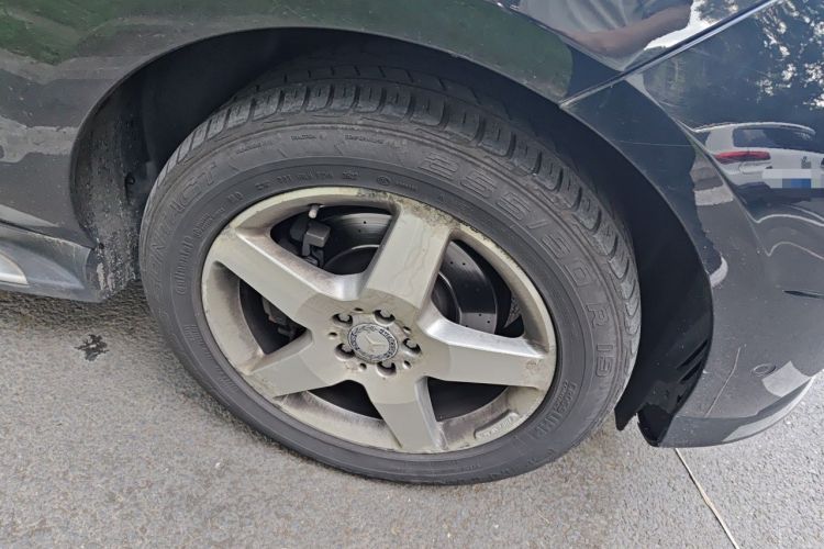Used Mercedes-Benz M-Class 2014 ML 400 4MATIC Luxury Model Right Front Wheel Hub