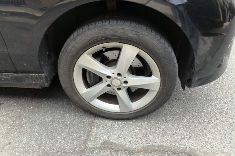 Used Mercedes-Benz M-Class 2014 ML 320 4MATIC Right Front Wheel Hub