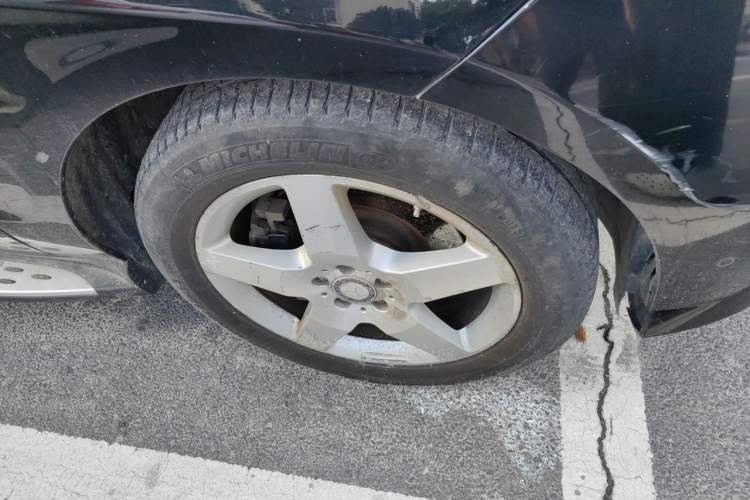 Used Mercedes-Benz M-Class 2014 ML 400 4MATIC Dynamic Model Right Front Wheel Hub