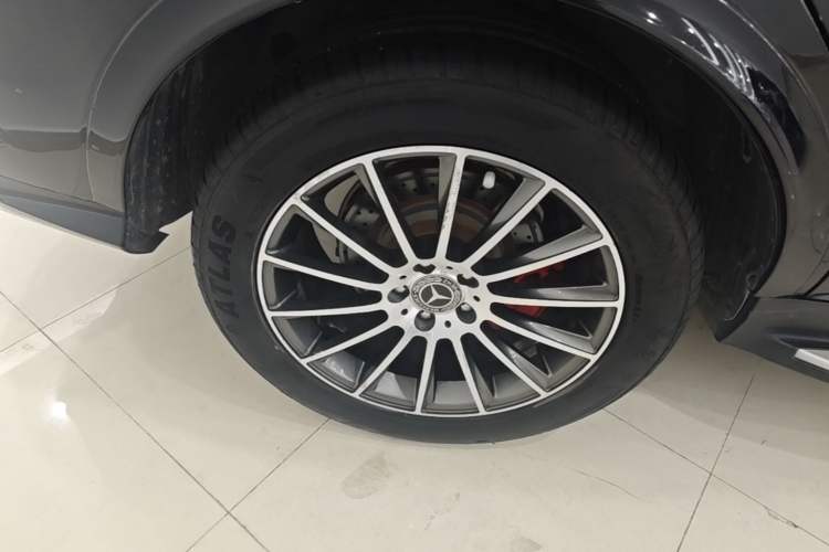 Used Mercedes-Benz M-Class 2014 ML 400 4MATIC Luxury Model Right Rear Wheel Hub