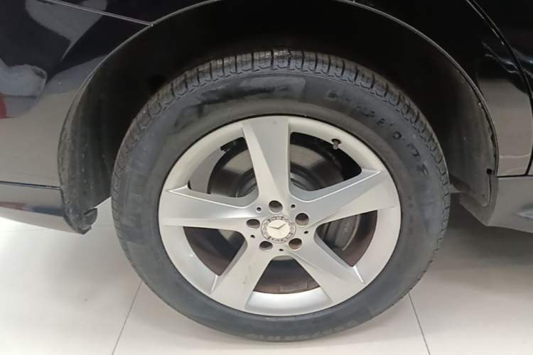 Used Mercedes-Benz M-Class 2014 ML 320 4MATIC Right Rear Wheel Hub