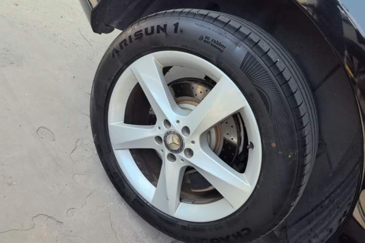 Used Mercedes-Benz M-Class 2014 ML 320 4MATIC Right Rear Wheel Hub