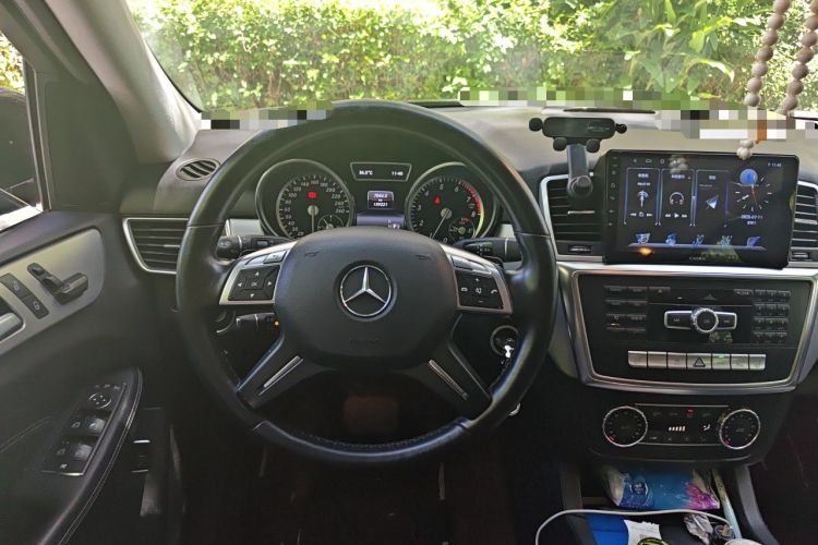 Used Mercedes-Benz M-Class 2014 ML 320 4MATIC Steering Wheel