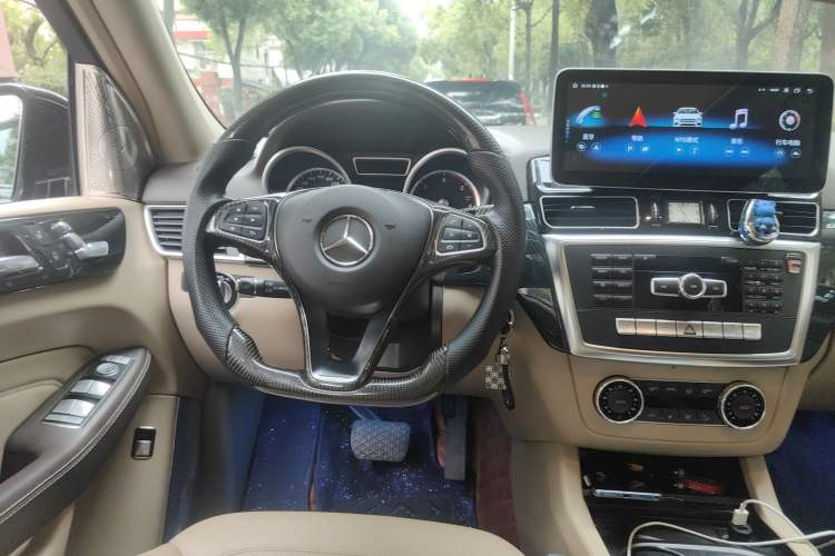 Used Mercedes-Benz M-Class 2014 ML 350 CDI 4MATIC Steering Wheel