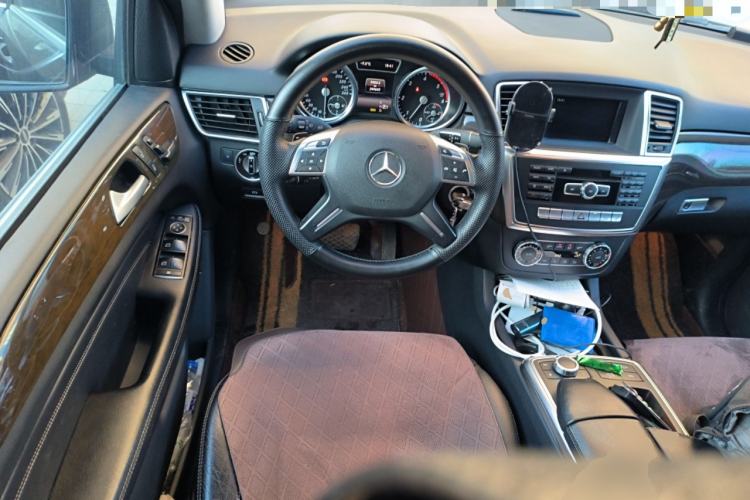 Used Mercedes-Benz M-Class 2014 ML 350 CDI 4MATIC Steering Wheel