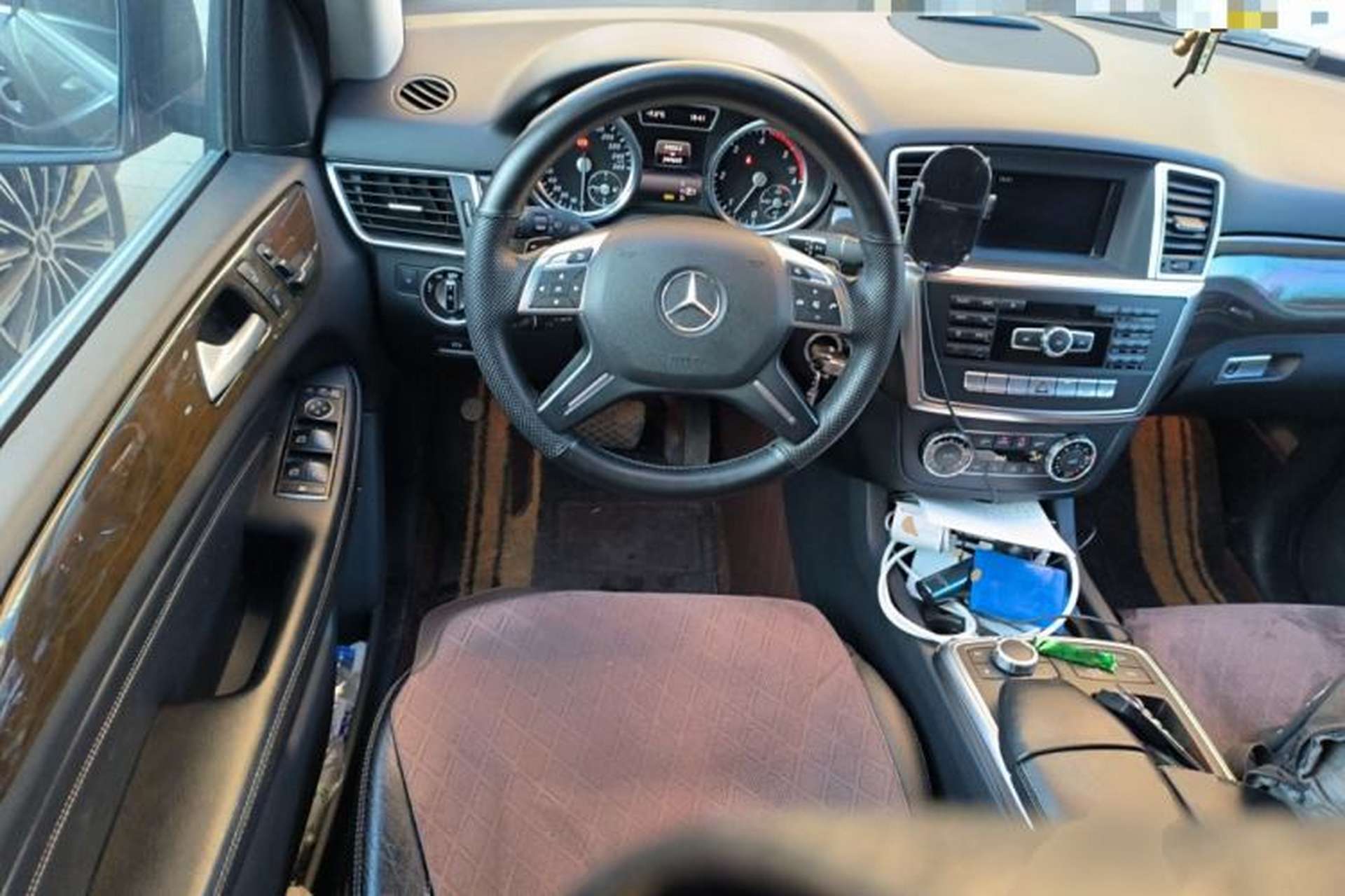 Used Mercedes-Benz M-Class 2014 ML 350 CDI 4MATIC Steering Wheel