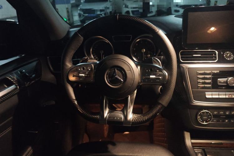 Used Mercedes-Benz M-Class 2014 ML 400 4MATIC Dynamic Model Steering Wheel