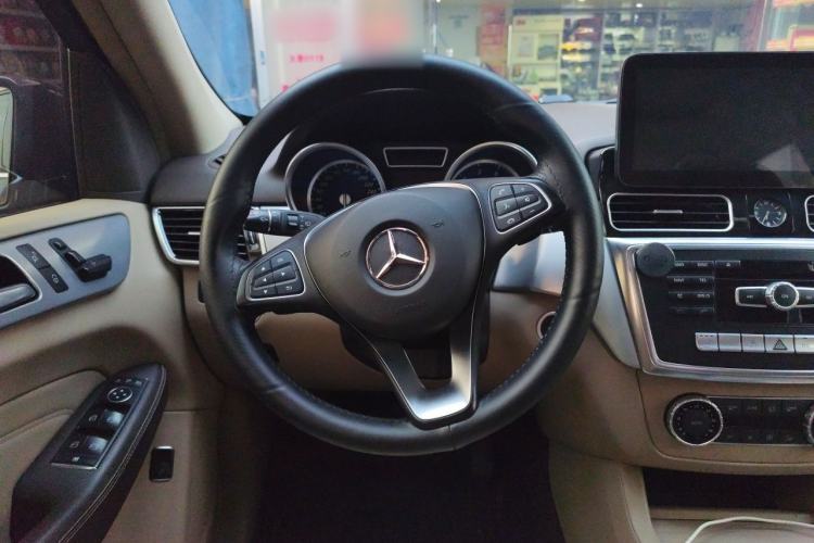 Used Mercedes-Benz M-Class 2014 ML 320 4MATIC Steering Wheel