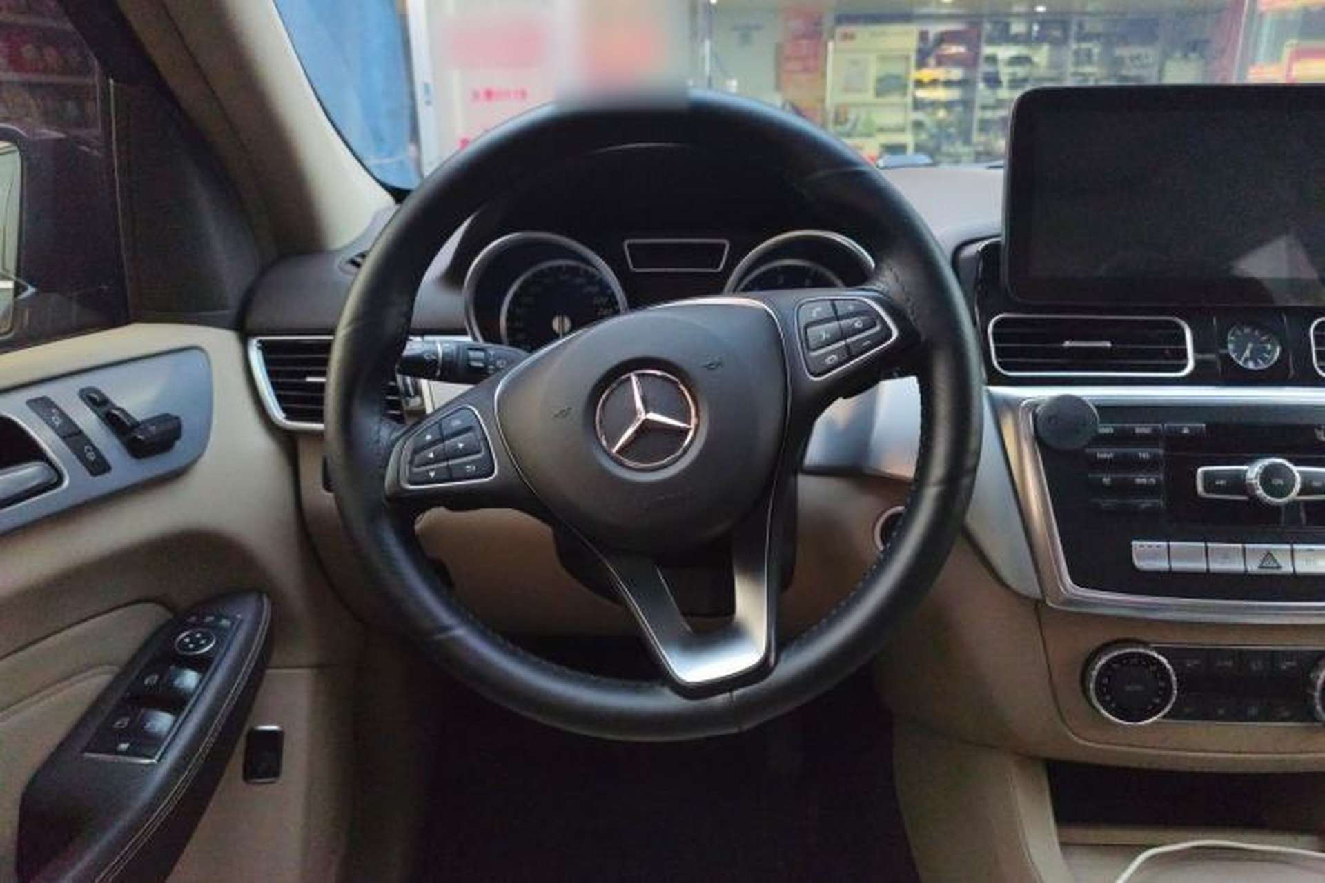 Used Mercedes-Benz M-Class 2014 ML 320 4MATIC Steering Wheel