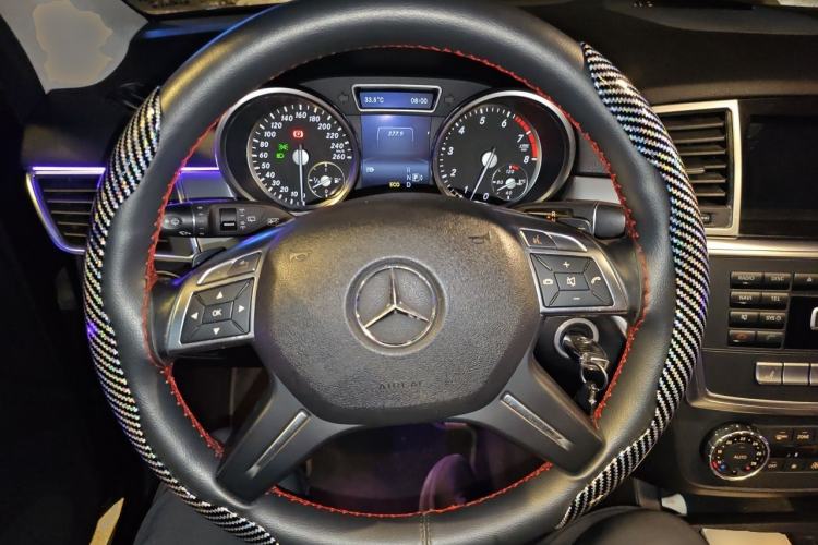 Used Mercedes-Benz M-Class 2014 ML 320 4MATIC Steering Wheel