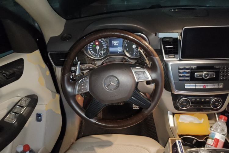 Used Mercedes-Benz M-Class 2014 ML 320 4MATIC Steering Wheel