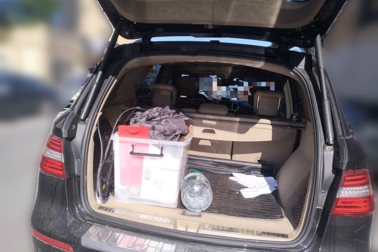 Used Mercedes-Benz M-Class 2014 ML 320 4MATIC Trunk