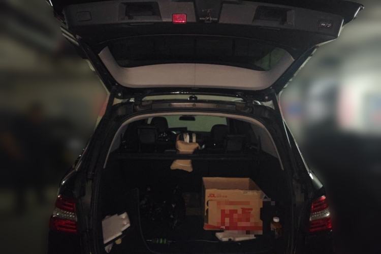 Used Mercedes-Benz M-Class 2014 ML 400 4MATIC Dynamic Model Trunk
