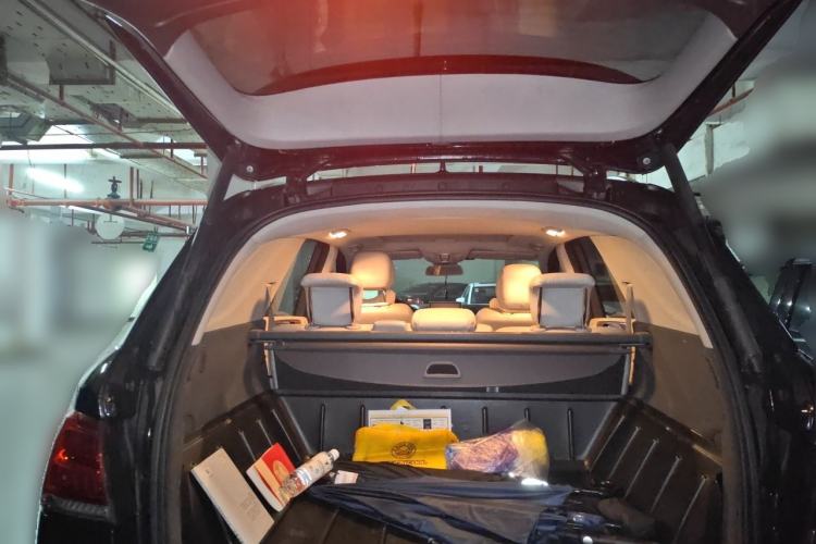 Used Mercedes-Benz M-Class 2014 ML 320 4MATIC Trunk