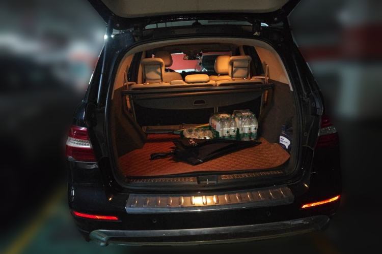 Used Mercedes-Benz M-Class 2014 ML 400 4MATIC Dynamic Model Trunk