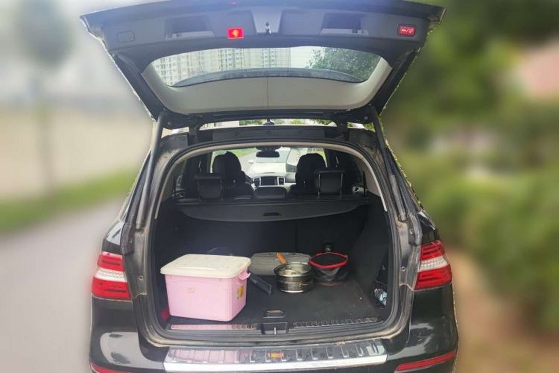 Used Mercedes-Benz M-Class 2014 ML 320 4MATIC Trunk