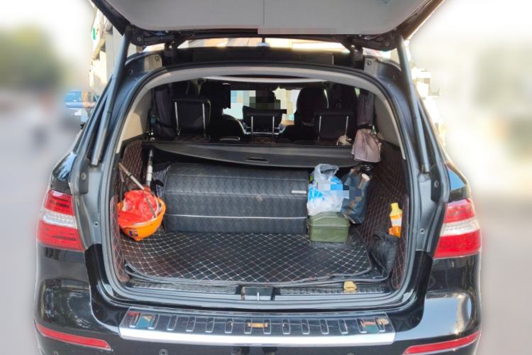 Used Mercedes-Benz M-Class 2014 ML 350 CDI 4MATIC Trunk