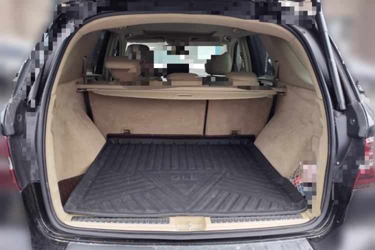 Used Mercedes-Benz M-Class 2014 ML 320 4MATIC Trunk