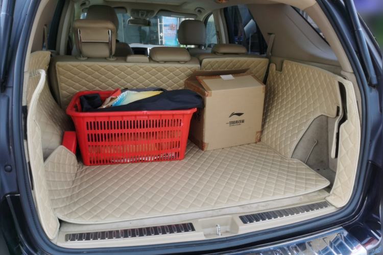 Used Mercedes-Benz M-Class 2014 ML 320 4MATIC Trunk