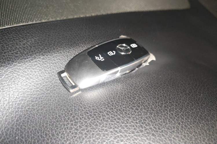 Used Mercedes-Benz M-Class 2014 ML 320 4MATIC Vehicle Key