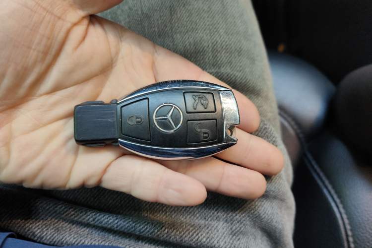 Used Mercedes-Benz M-Class 2014 ML 400 4MATIC Dynamic Model Vehicle Key