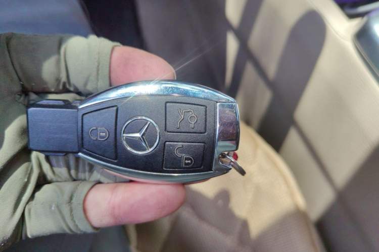Used Mercedes-Benz M-Class 2014 ML 320 4MATIC Vehicle Key