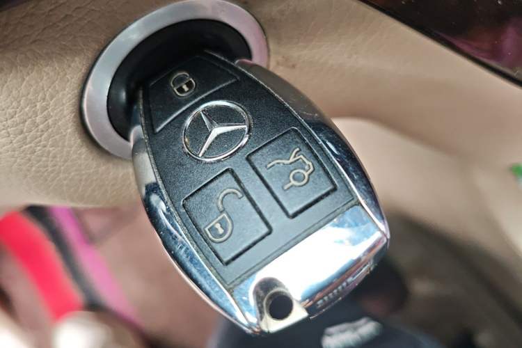Used Mercedes-Benz M-Class 2014 ML 400 4MATIC Luxury Model Vehicle Key