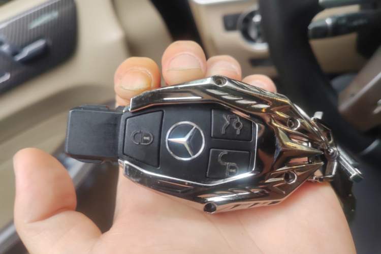 Used Mercedes-Benz M-Class 2014 ML 400 4MATIC Dynamic Model Vehicle Key