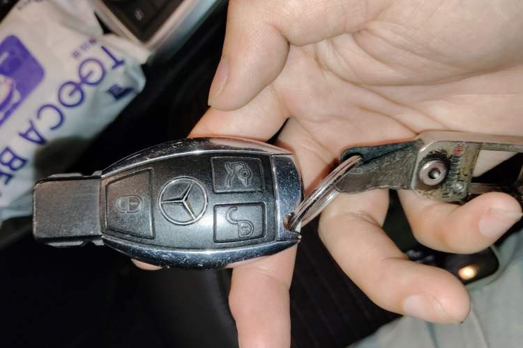 Used Mercedes-Benz M-Class 2014 ML 320 4MATIC Vehicle Key