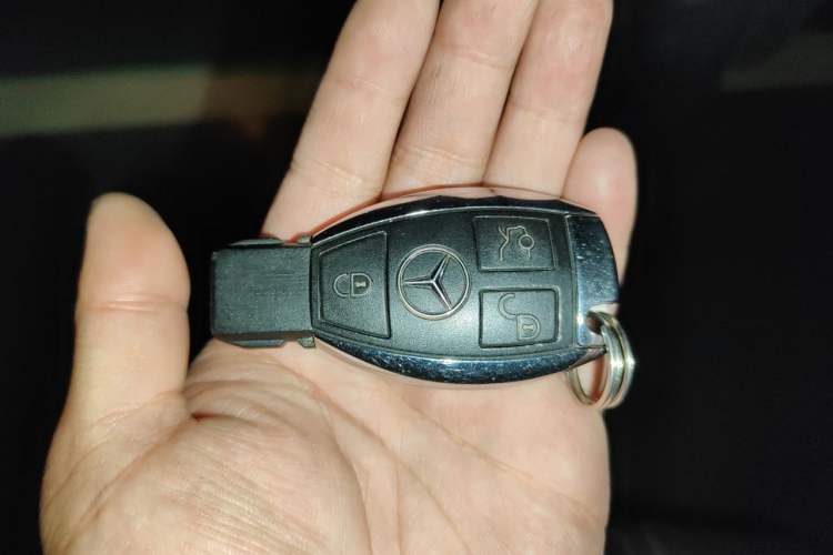 Used Mercedes-Benz M-Class 2014 ML 400 4MATIC Dynamic Model Vehicle Key