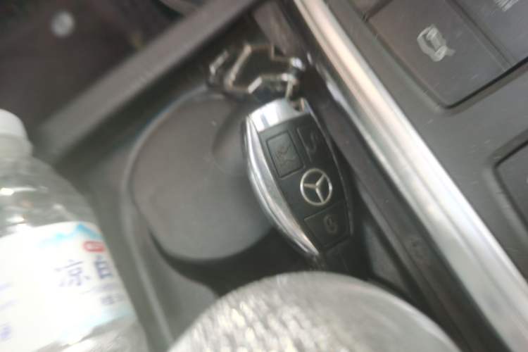 Used Mercedes-Benz M-Class 2014 ML 400 4MATIC Dynamic Model Vehicle Key