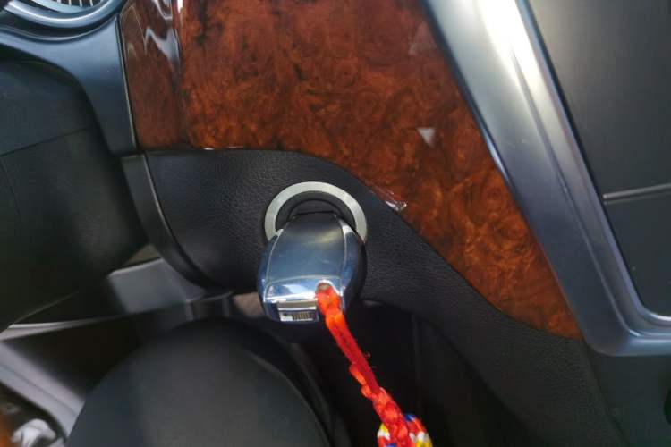 Used Mercedes-Benz M-Class 2014 ML 400 4MATIC Luxury Model Vehicle Key