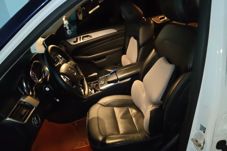 Used Mercedes-Benz M-Class 2014 ML 320 4MATIC Left Front Seat