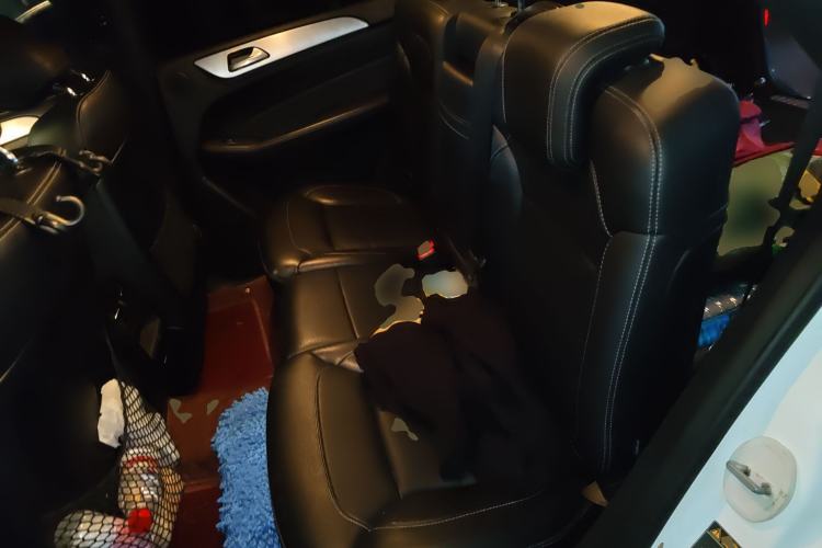 Used Mercedes-Benz M-Class 2014 ML 320 4MATIC Left Rear Seat