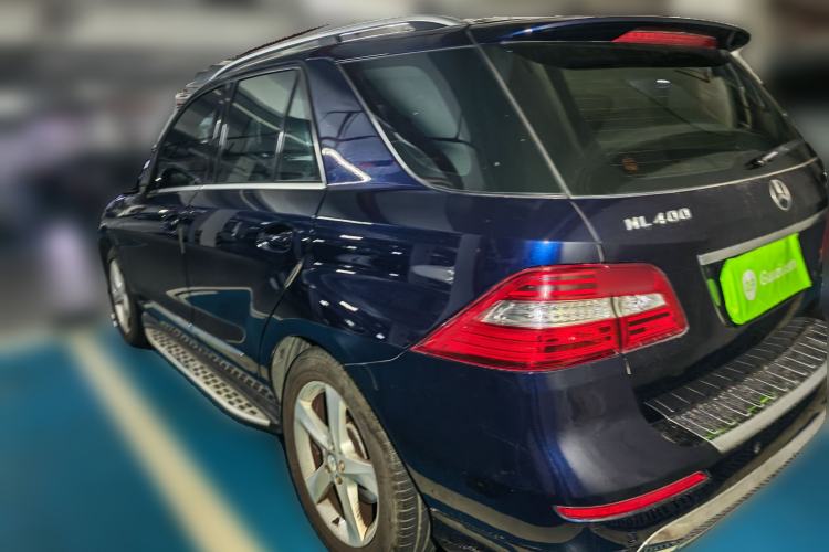 Used Mercedes-Benz M-Class 2014 ML 400 4MATIC Dynamic Model Rear Left 45 Deg