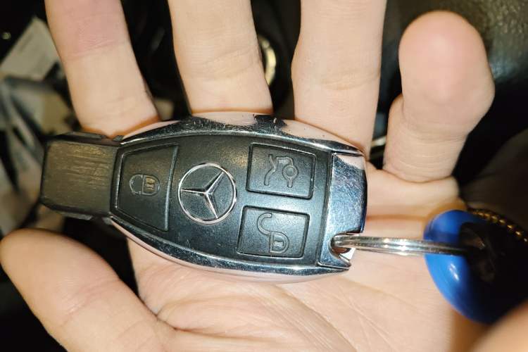 Used Mercedes-Benz M-Class 2014 ML 320 4MATIC Vehicle Key