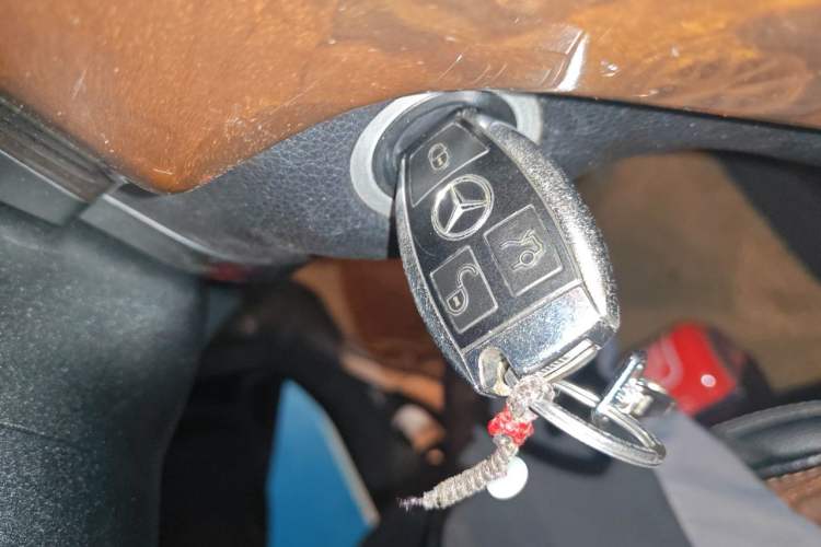 Used Mercedes-Benz M-Class 2014 ML 400 4MATIC Dynamic Model Vehicle Key