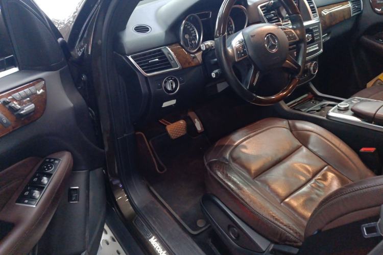 Used Mercedes-Benz M-Class 2014 ML 400 4MATIC Luxury Model Driver Seat