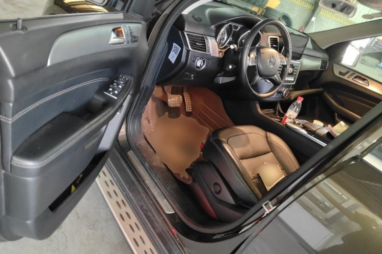 Used Mercedes-Benz M-Class 2014 ML 320 4MATIC Driver Seat