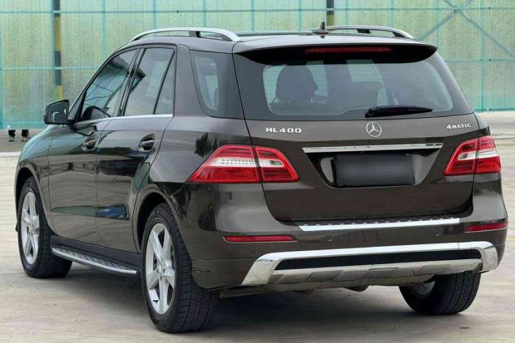 Used Mercedes-Benz M-Class 2014 ML 400 4MATIC Dynamic Model Exterior 3