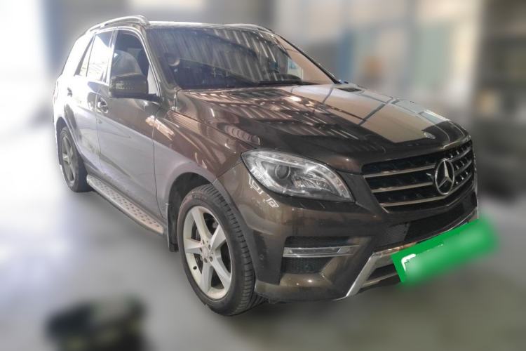 Used Mercedes-Benz M-Class 2014 ML 320 4MATIC Front Right 45 Deg