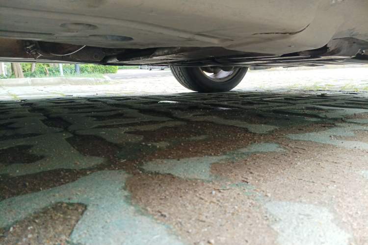 Used Mercedes-Benz M-Class  Chassis Front Right