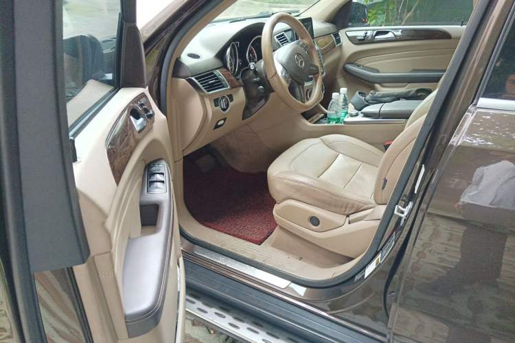 Used Mercedes-Benz M-Class  Driver Seat